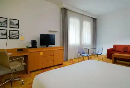 Courtyard by Marriott Budapest City Center - 62