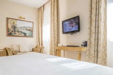 Golden Tower & Spa - 4