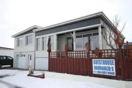 Hamrahlíð 9 Guesthouse - 0