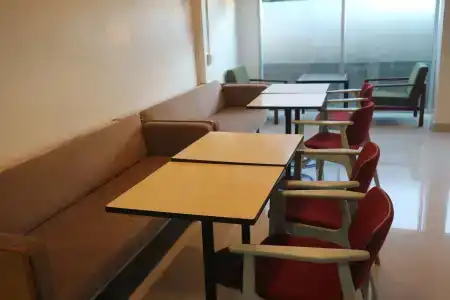 L42 Hostel Suvarnabhumi Airport - 11