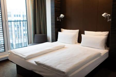 Motel One Düsseldorf Hauptbahnhof - 34