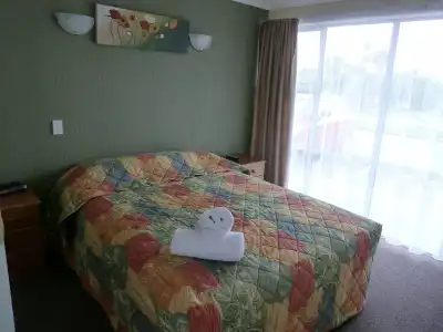 Monarch Motel - 1