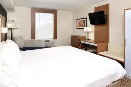 Holiday Inn Express & Suites Naples North - Bonita Springs by IHG - 12