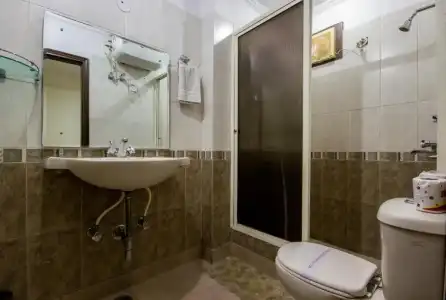 CAPITAL O74390 Grand Park Inn - 41