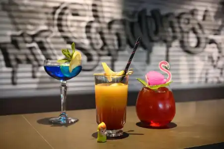 Moxy Dresden Neustadt - 9