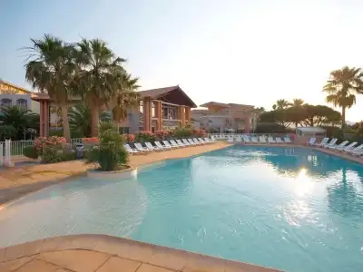 Mercure Thalasso and Spa Port Frejus - 89