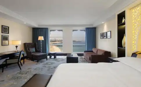 Sheraton Sharjah Beach Resort & Spa - 8