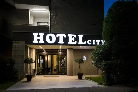 City - 0