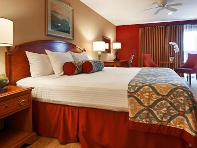 Best Western Plus Monterey Inn - 27