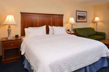 Hampton Inn & Suites Fredericksburg South - 5