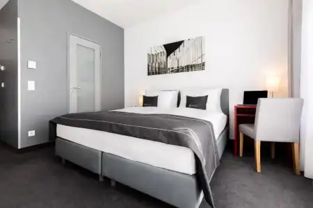 Garner Berlin - Gendarmenmarkt by IHG - 57