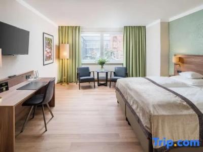 Best Western Plus Excelsior - 61