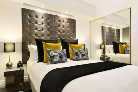 Mantra 2 Bond Street Sydney - 4