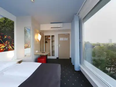 B&B Berlin-Tiergarten - 7