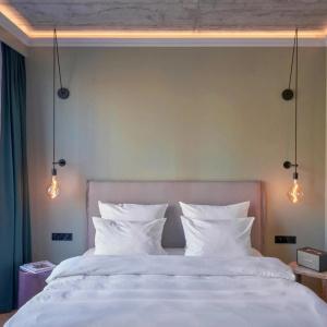 Gekko House, Frankfurt, a Tribute Portfolio - 28