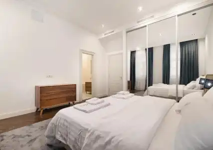 Luxury Style Apartments - 84