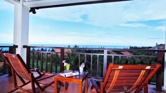 Golden Coast Resort and Spa - 100