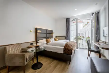 Imlauer Vienna - 2