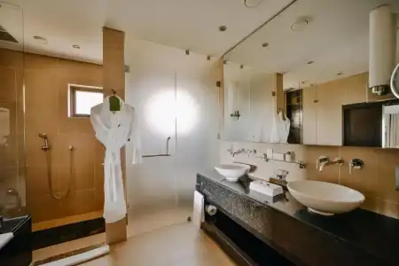 The Bay Club at Anahita - 40