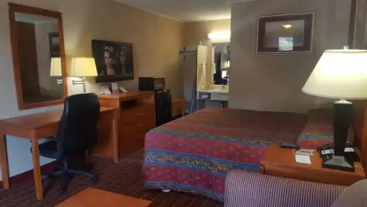 Scottish Inn Knoxville - 22