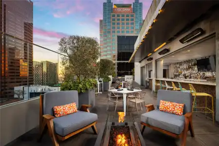 The Wayfarer Downtown LA, Tapestry Collection by Hilton - 24