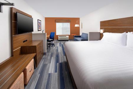 Holiday Inn Express & Suites New Braunfels by IHG - 1