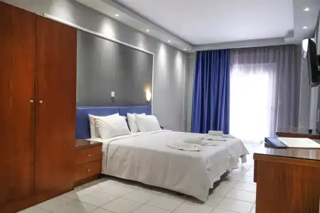 Royal and Suites - 1