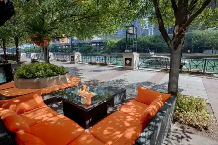 Sheraton Grand Chicago Riverwalk - 16