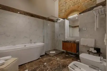 Donati Luxury Tower Suites - 29