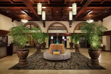Embassy Suites Lubbock - 1