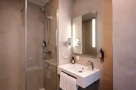 B&B Antwerpen Centrum - 86