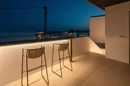 Naxos Rhyton - 13