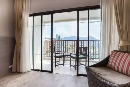 Deevana Plaza Phuket - 13