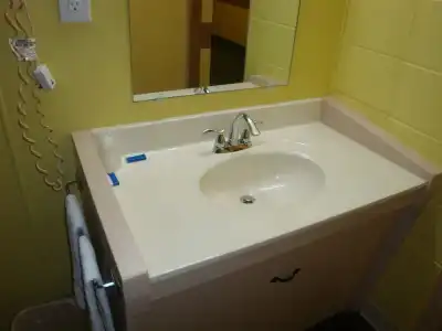 Economy Inn - 16