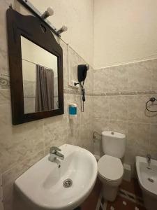 Hostal Balmes Centro - 75