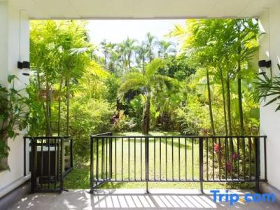 Sannot Riverside Boutique - 98