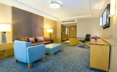 Holiday Inn Bangkok Silom by IHG - 11