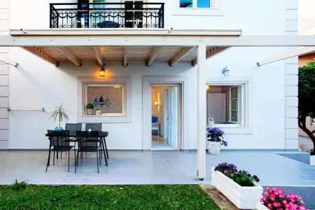 Rhoe Seaside Apartments - 54