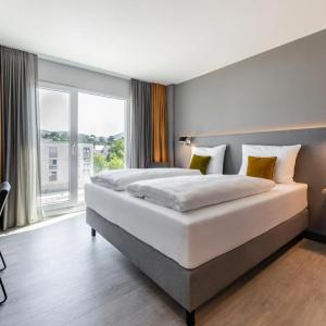 Piazza und Restaurant - 32