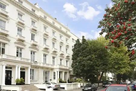 Hyde Park Boutique - 0
