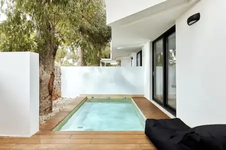 Sunset Studios & Apartments by Estia - 10