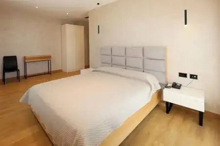 Grand White City - 5