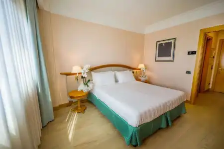 Perugia Plaza - 81