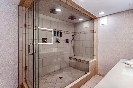 DoubleTree by Hilton Columbus - 73