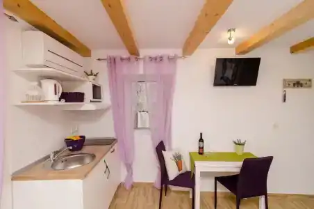 Lavender Garden Apartments - 25