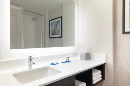 Holiday Inn Express & Suites Boston - Cambridge by IHG - 37