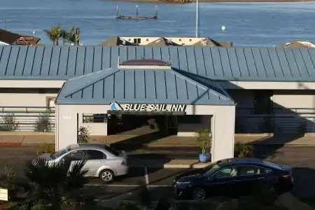 Blue Sail Inn - 0
