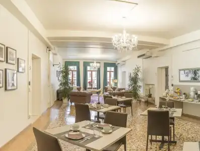 Grand Canal Suites - 19