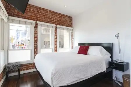 Venice Breeze Suites - 1