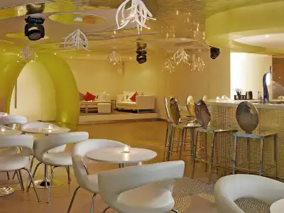 Pullman Dubai Jumeirah Lakes Towers - & Residence - 33